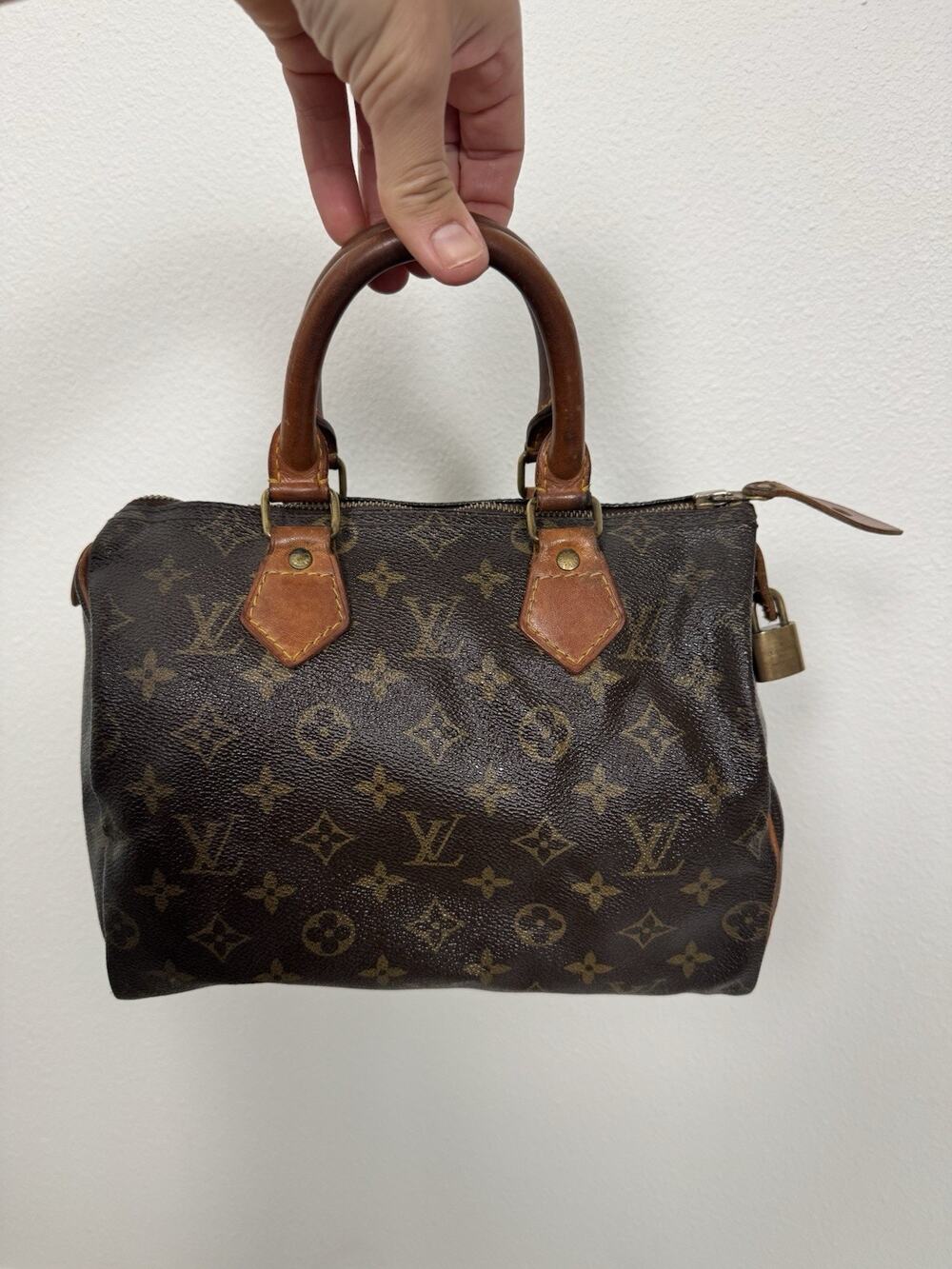 Authentic Vintage Louis Vuitton Speedy 25 Monogram Bag Made in France 1987